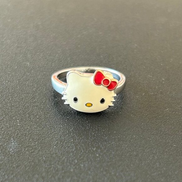 Hello Kitty Ring - Picture 1 of 10
